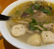 Sichuan-style Duck Blood and Noodle Soup with Pepper
