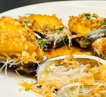 Chicken Mushroom and Abalone Stir-fry
