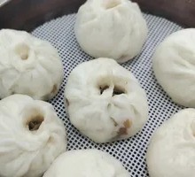 酸豆角小笼包