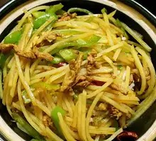 Potato and Pork Shreds in Wooden Bucket Rice