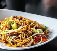 Five-Spice Beef Offal Noodle Salad