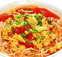 番茄炒鸡蛋盖浇面
