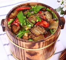 Fried Tofu and Preserved Pork in Wooden Bucket Rice