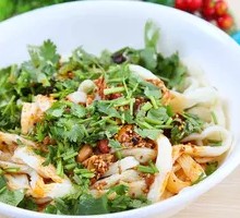 Beef tendon noodles