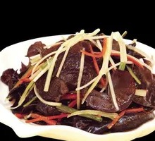 Stir-fried Beef with Wood Ear Mushrooms
