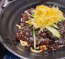 Zhajiangmian