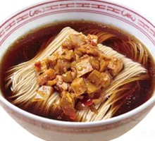 Braised Pork Spicy Sauce Noodles