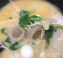 Three Delicacies Soup Rice Noodles