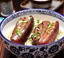 Large Meat Noodles