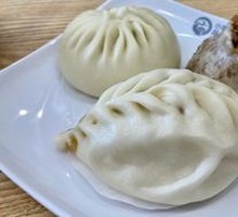Radish丝 Bun