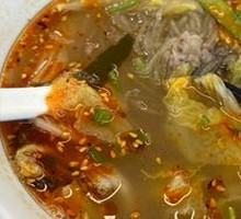 Sour Cabbage Beef Noodles