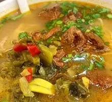 Sour Cabbage Braised Beef Noodles