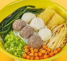 Squid and Beef Meatball Noodle Platter
