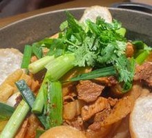 Beef Offal Stew in Small Pot