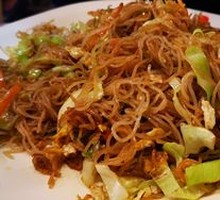 Fried Rice Noodles with Egg
