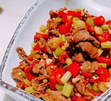 Stir-Fried Beef with Yellow Onion