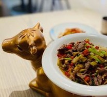 Stir-Fried Beef with Yellow Onion