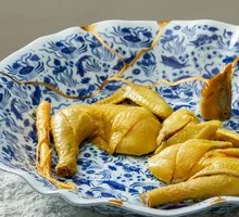 Fresh Ginseng Steamed Crystal Chicken