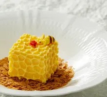Bee Harmony Golden Nest Hidden Imperial Bird's Nest