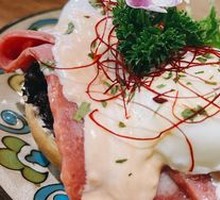 Eggs Benedict