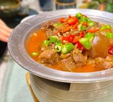 Qianzhuang Dry Pot Beef with Skin