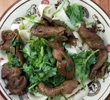 Braised Intestine with Knife-Sliced Noodles