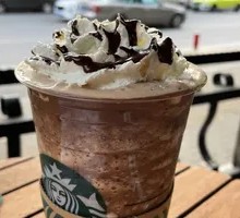 Matcha Cocoa Crunch Frappuccino