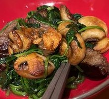 Garlic Mushroom Diced Beef Tenderloin