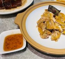 Traditional Hand-Torn Salt-Baked Chicken
