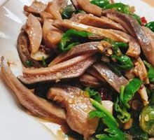 Steamed Pig's Tripe in Sauce