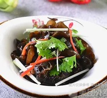 Spiced Black Moss Salad