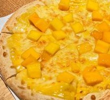 Fresh Mango Custard Pizza