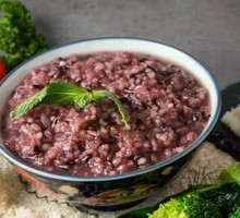 Low-fat Purple Sweet Potato Grains Porridge