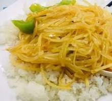 Stir-fried Green Pepper and Potato Noodles with Rice