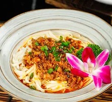 Beef Fried Sauce Noodles
