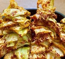 炸卷心菜
