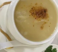 Soup with Fish Maw and Chicken Wings