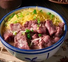 Fresh Beef Noodle Soup with Broth