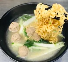 Beef Tendon Meatball Noodles
