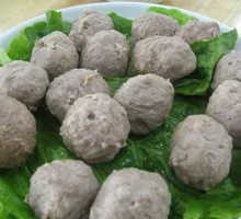 Beef tendon meatballs