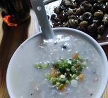 Stone Snail and Pork Bone Congee