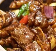 Stir-fried Beef Short Ribs with Sauce