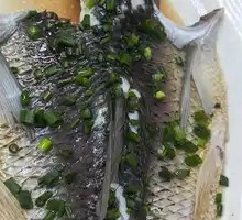Steamed Lean Grass Carp with Oil and Salt from Qingyuan Beijia Mountain