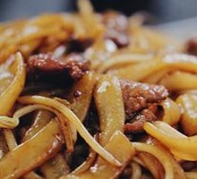 Dry-Fried Beef Rice Noodles