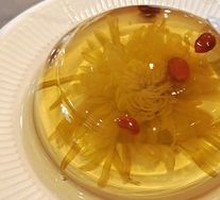 Goji and Chrysanthemum Jelly
