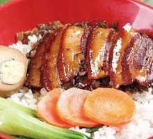 Preserved Vegetable Braised Pork Rice