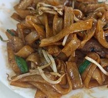 Stir-Fried Beef Rice Noodles