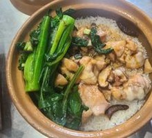 冬菇滑鸡煲仔饭