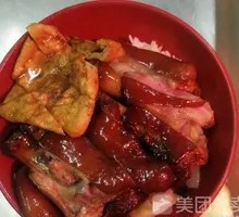 Saucy Chicken Feet Rice with Pork Trotters and Drink