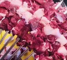 Charcoal-Grilled Fresh Lamb Skewers